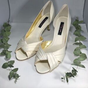 **NINA* White Culver Open Toe Formal Heels Size 9.5
